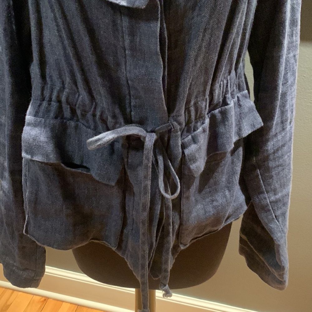 🎉🎊HOST PICK🎊🎉 Nanette Lepore navy 100% linen drawstring waist jacket, sz 6 - Picture 2 of 11